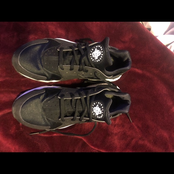 Nike huarache shoes - Picture 2 of 5